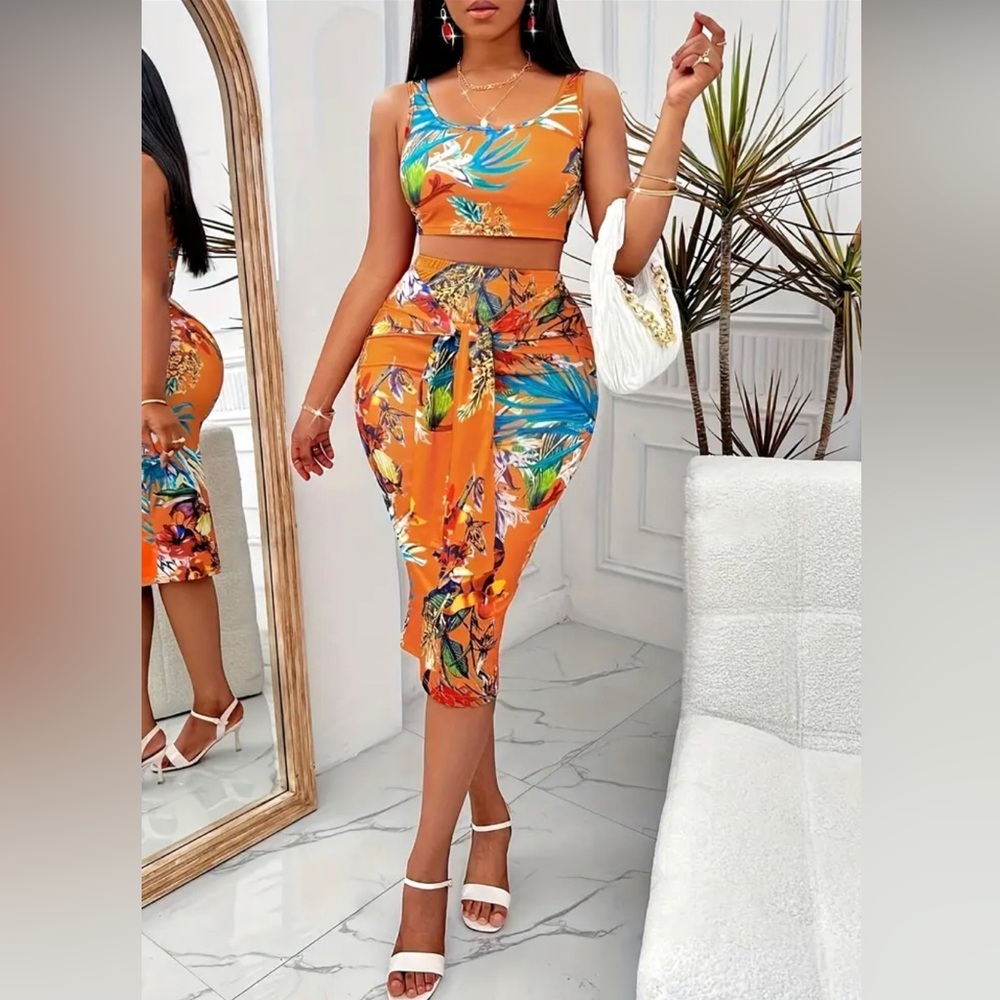 Sleeveless crop tank print skirt set